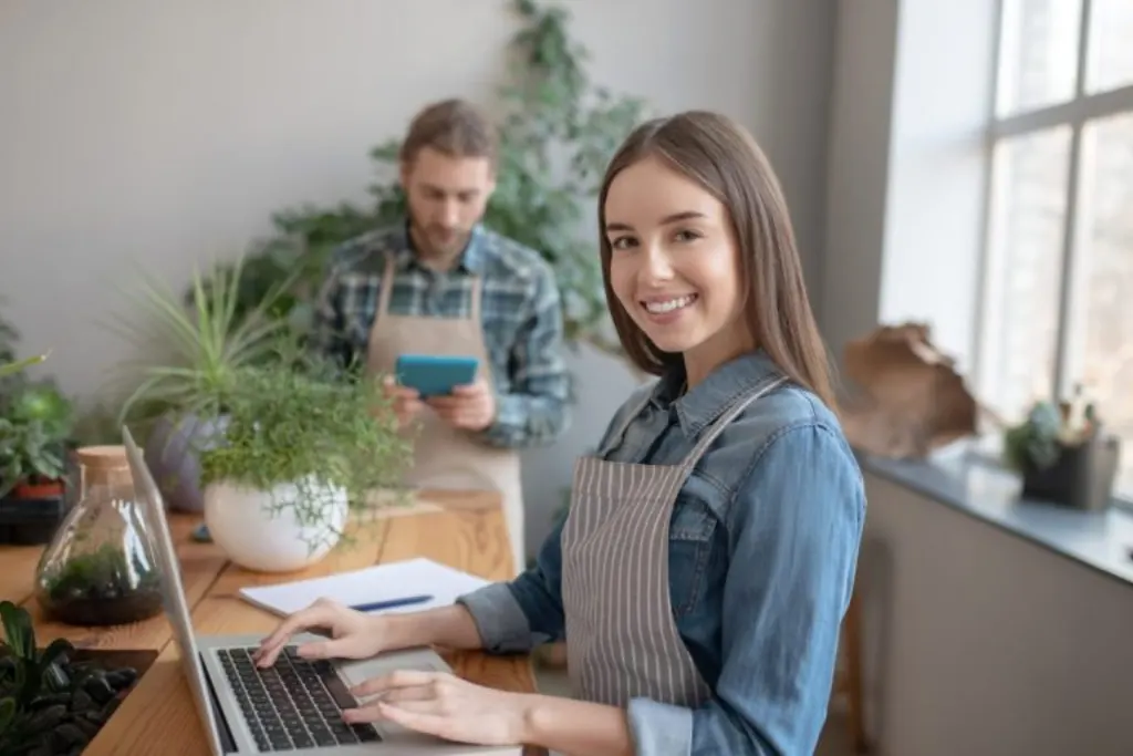 Explode your online sales with your own Shopify store – The 10 crucial reasons for every Artisan not to miss out!