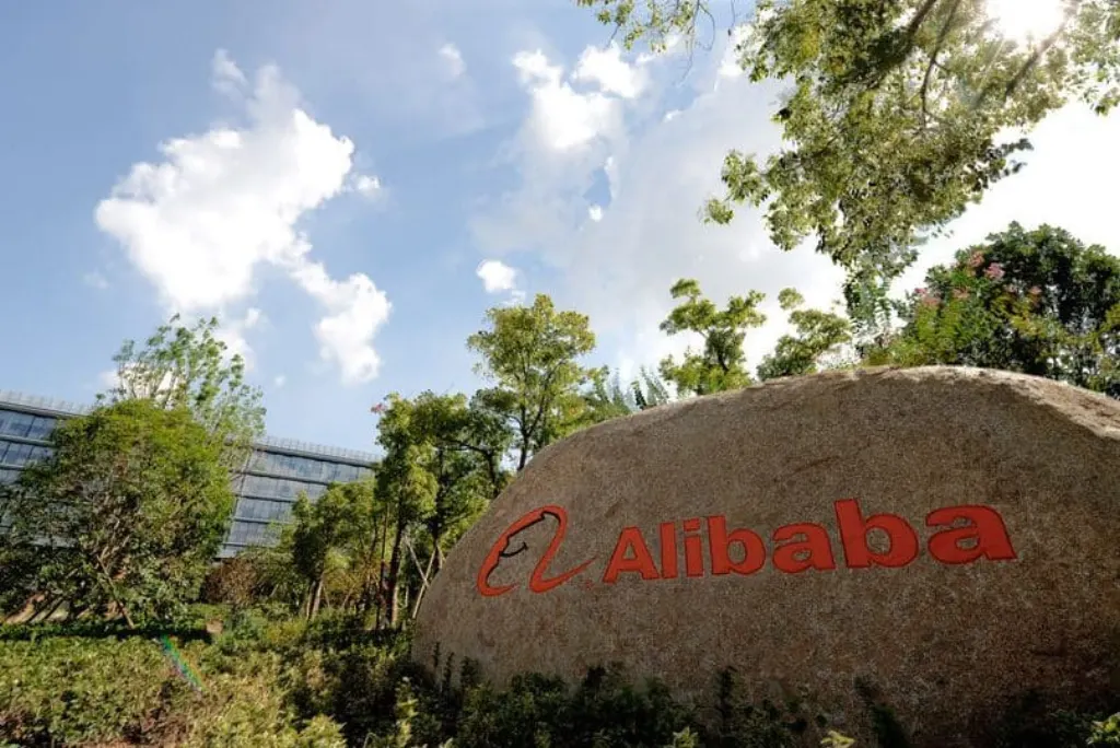 Why did AI propel Alibaba Cloud to the top enterprise ranking in June?